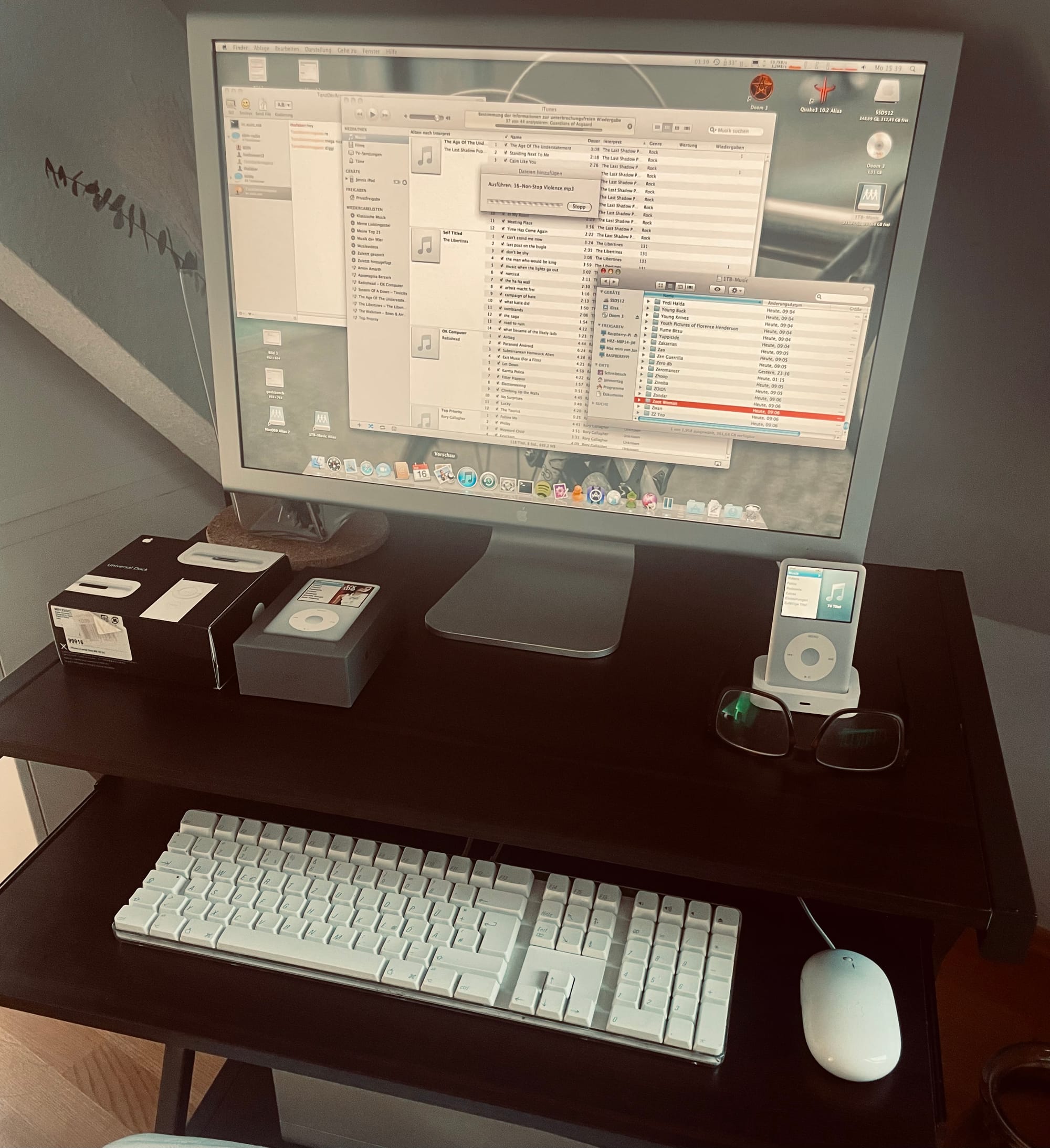 Powermac G5 Dual Core 2 GHz PPC970, 12 GB-Ram und iPod classic 6th Gen 80 GB White